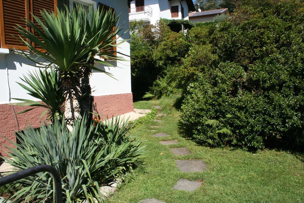 Ferienwohnung Casa delle Ortensie Luino Zimmer foto