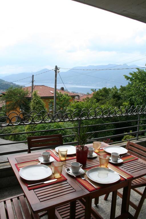 Ferienwohnung Casa delle Ortensie Luino Zimmer foto